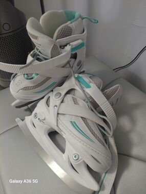 Girl  White and Teal Adjustable Ice Skates
